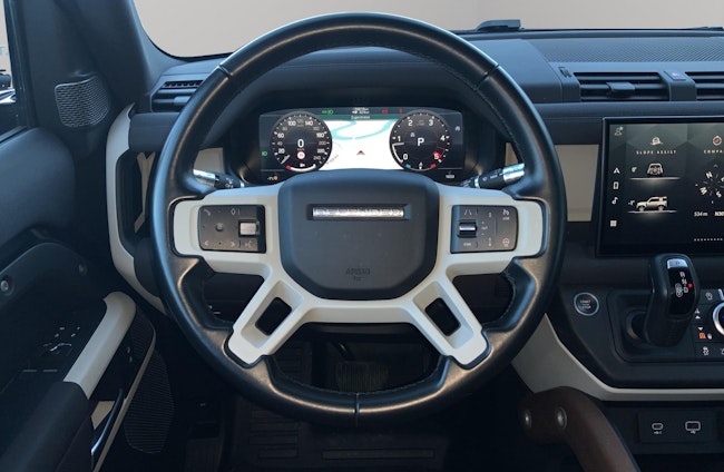 Vehicle image 10 Vehicle image 10