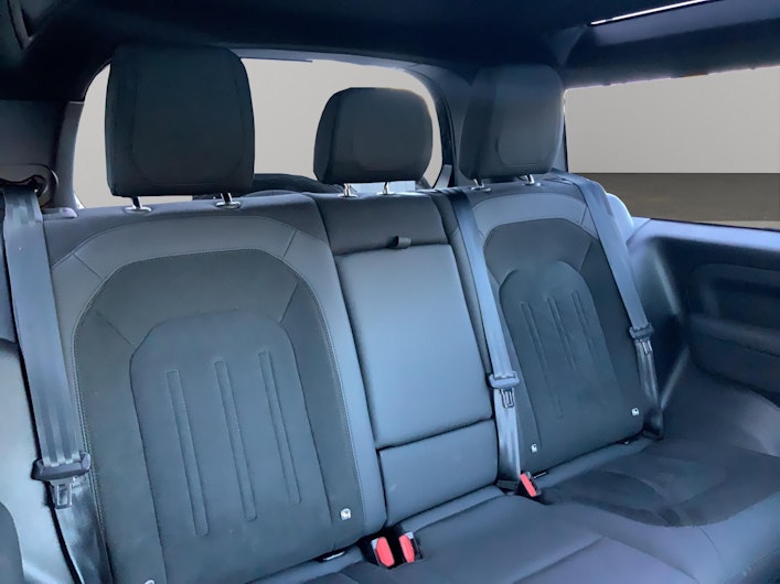 Vehicle image LAND ROVER DEFENDER