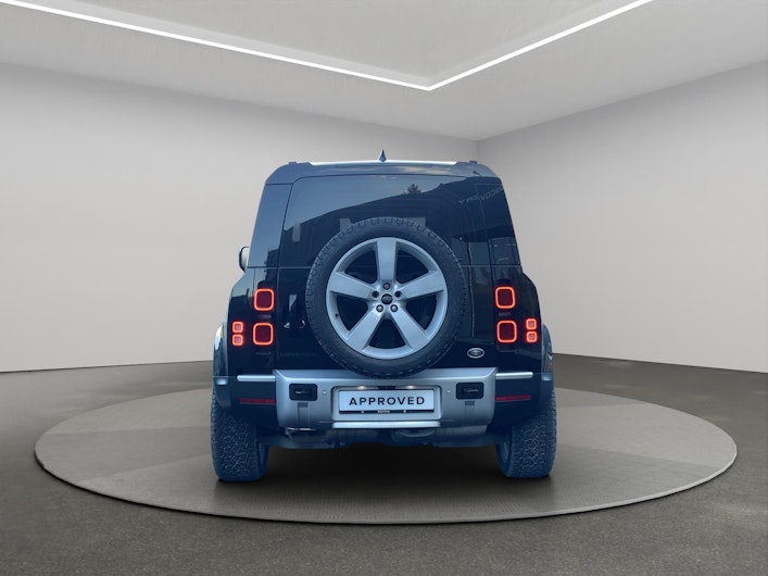 Vehicle image LAND ROVER DEFENDER