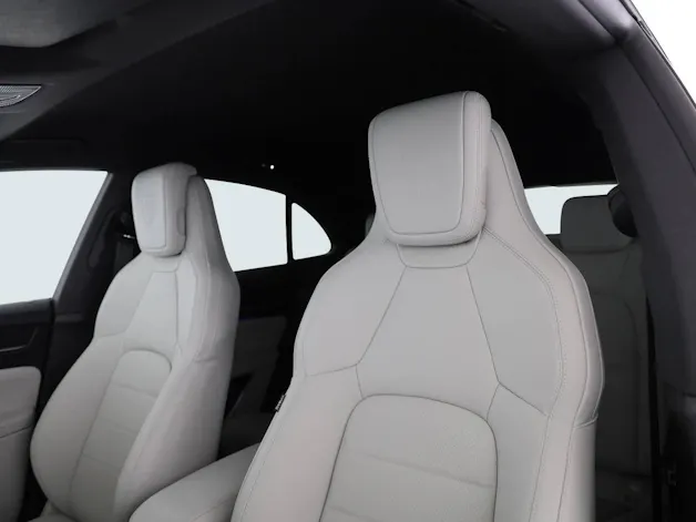 Porsche Macan 4