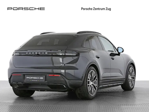 Porsche Macan 4