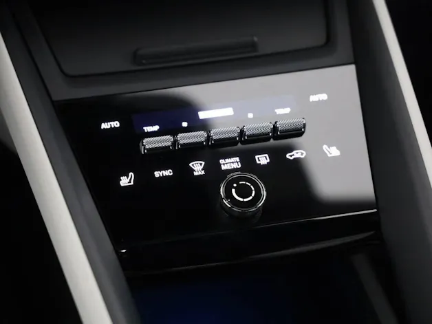 Porsche Macan 4