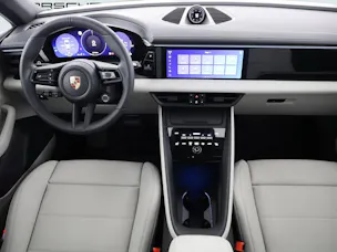 Porsche Macan 4