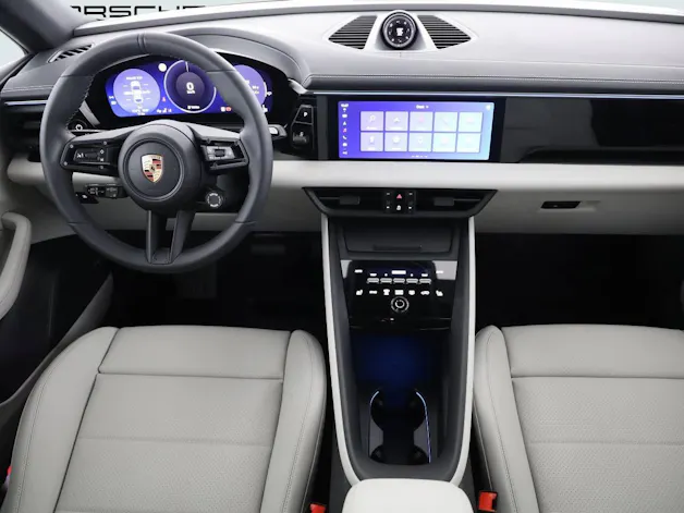 Porsche Macan 4