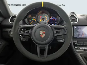 Porsche 718 Cayman GT4 RS