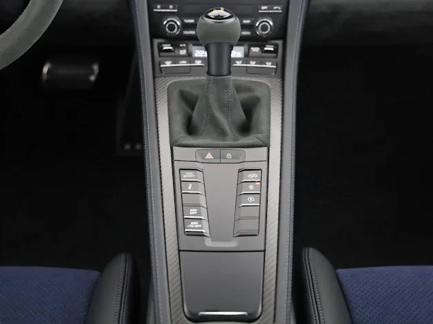 Porsche 718 Cayman GT4 RS
