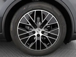 Porsche Macan 4