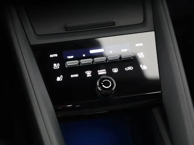 Porsche Macan 4