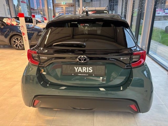 Vehicle image 4 Vehicle image 4