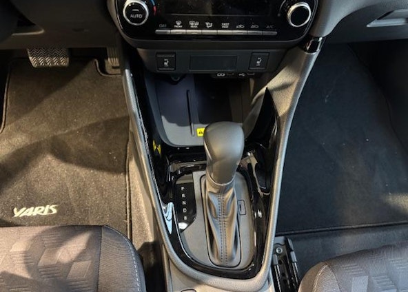 Vehicle image 12 Vehicle image 12