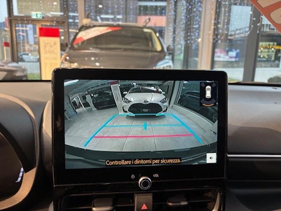 Vehicle image 13 Vehicle image 13