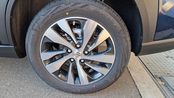 Vehicle image 14 Vehicle image 14