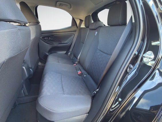 Vehicle image 14 Vehicle image 14