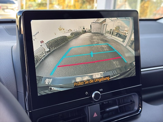 Vehicle image 13 Vehicle image 13