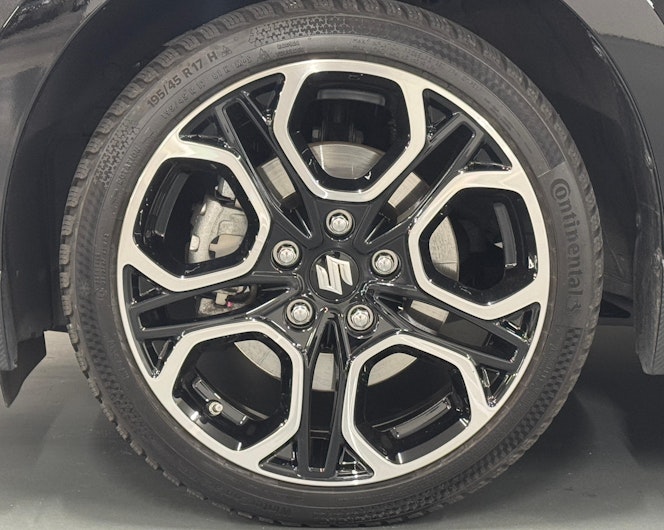 Vehicle image SUZUKI SWIFT