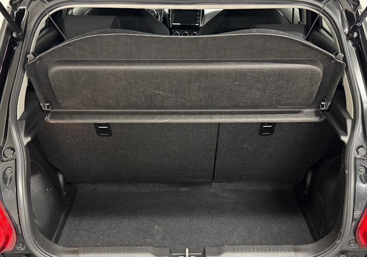 Vehicle image SUZUKI SWIFT