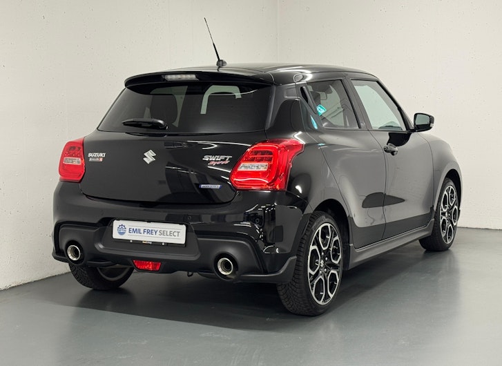 Vehicle image SUZUKI SWIFT