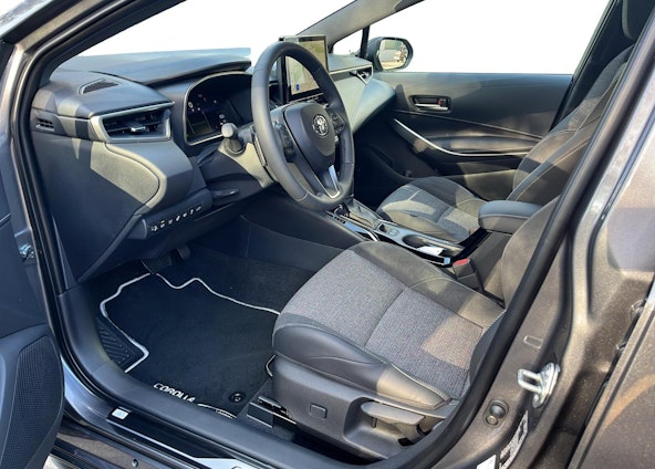 Vehicle image 5 Vehicle image 5