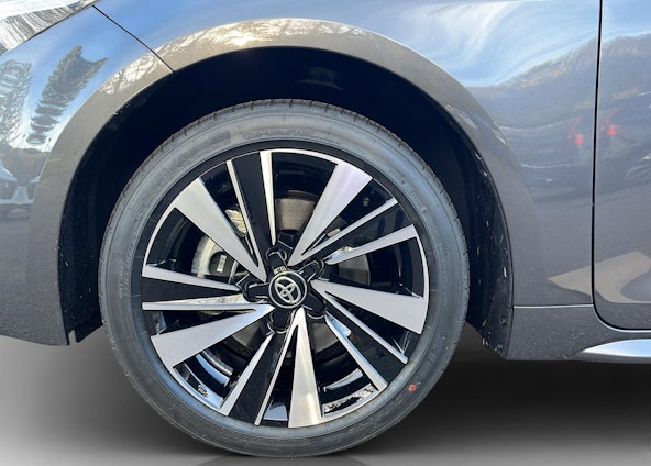 Vehicle image 13 Vehicle image 13