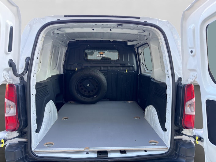 Vehicle image TOYOTA PROACE CITY