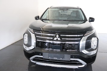 Vehicle image MITSUBISHI Outlander 2.4 PHEV Intense 4x4