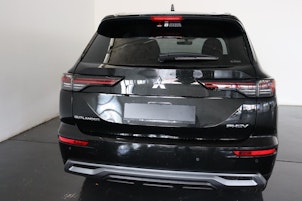 Vehicle image MITSUBISHI Outlander 2.4 PHEV Intense 4x4