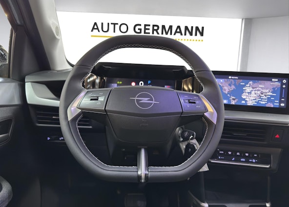 Vehicle image 10 Vehicle image 10