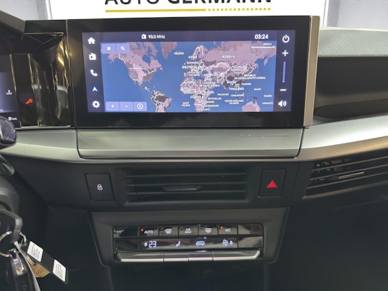 Vehicle image 12 Vehicle image 12