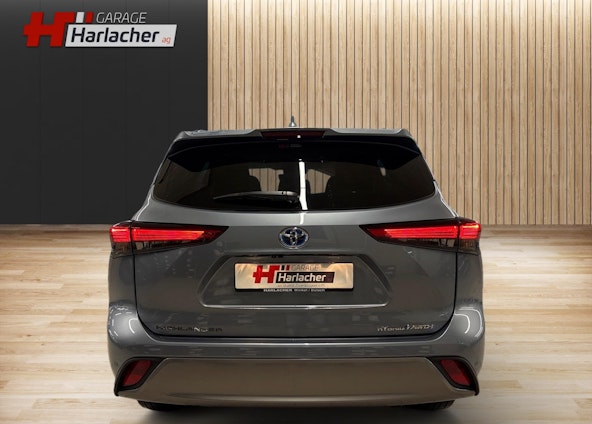 Vehicle image 5 Vehicle image 5