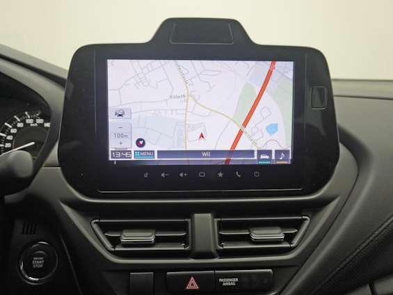 Vehicle image 16 Vehicle image 16