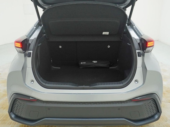 Vehicle image 19 Vehicle image 19