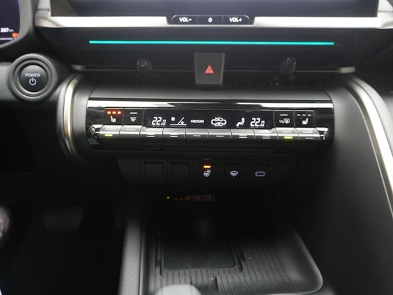 Vehicle image 12 Vehicle image 12