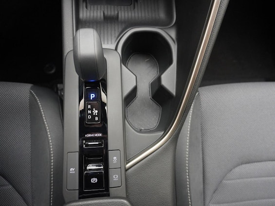 Vehicle image 13 Vehicle image 13