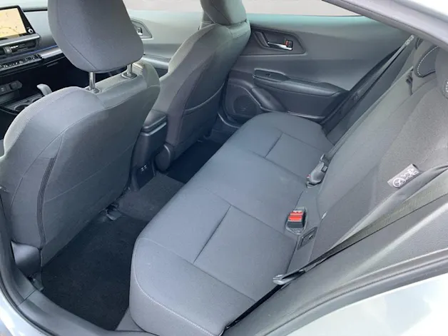 Toyota Prius 2.0VVT-i Plug-in Hybrid Style