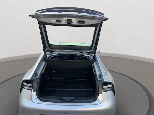 Toyota Prius 2.0VVT-i Plug-in Hybrid Style