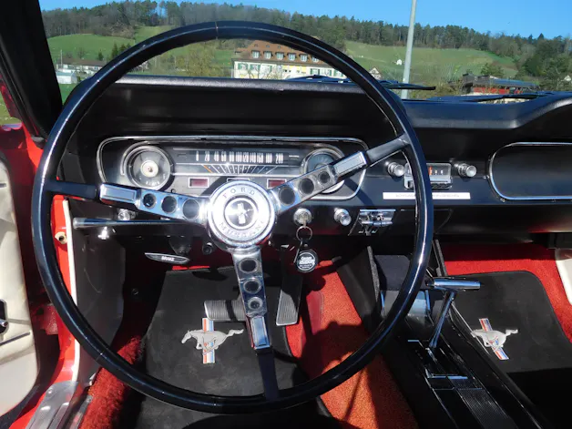 Ford MUSTANG V8 Cabrio