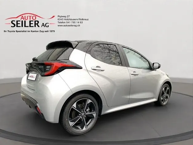 Toyota Yaris 1.5 Premium e-CVT