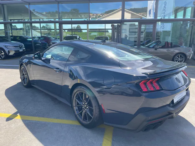 Ford Mustang Fastback 5.0 V8 Dark Horse