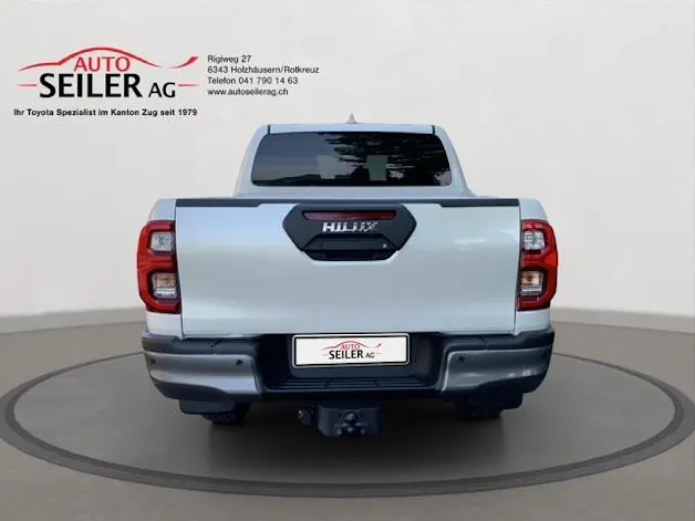Toyota Hilux 2.8D-4D Invincible Double Cab 4x4 A