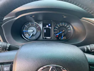 Toyota Hilux 2.8D-4D Invincible Double Cab 4x4 A