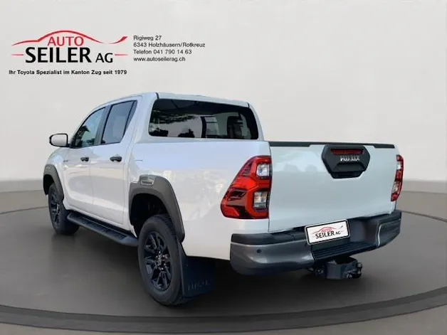 Toyota Hilux 2.8D-4D Invincible Double Cab 4x4 A