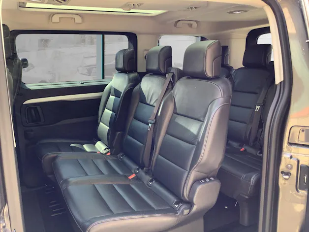 Peugeot Traveller 2.0 BlueHDi Business Standard EAT