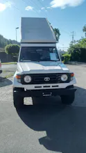 Toyota Land Cruiser 400 Hdt Long 4.2D