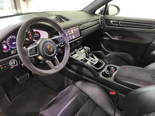Porsche Cayenne Coupé 4.0 V8 GTS
