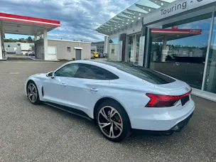 Audi e-tron GT quattro
