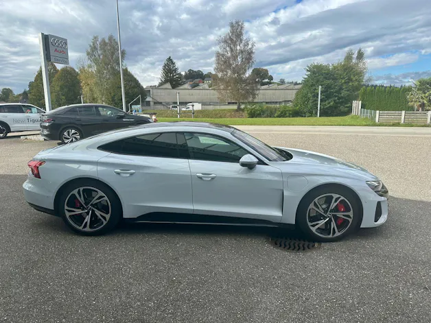 Audi e-tron GT quattro