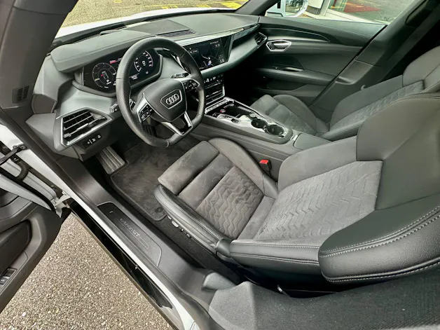 Audi e-tron GT quattro