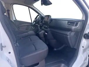 Nissan Prima.150 3.0L1H1N-ConDCT
