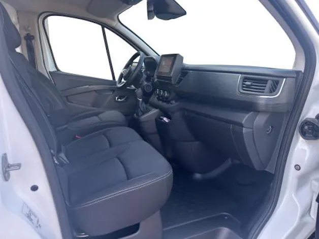 Nissan Prima.150 3.0L1H1N-ConDCT