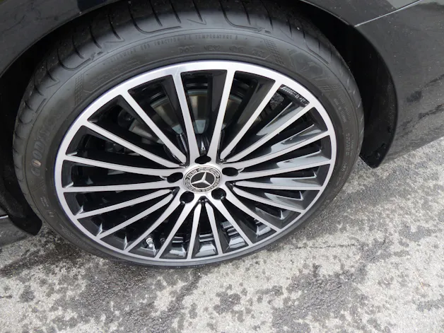 Mercedes-Benz C 200 4Matic AMG Line